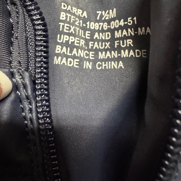 Darra Waterproof Cold Weather Boot - Picture 7 of 10